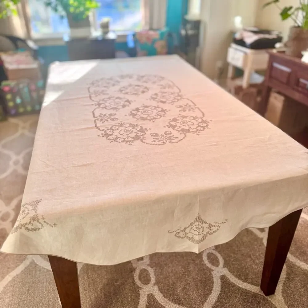 Vintage Tablecloth Cross Stitch Linen Hand Embroidered Scalloped Rectangle 88”